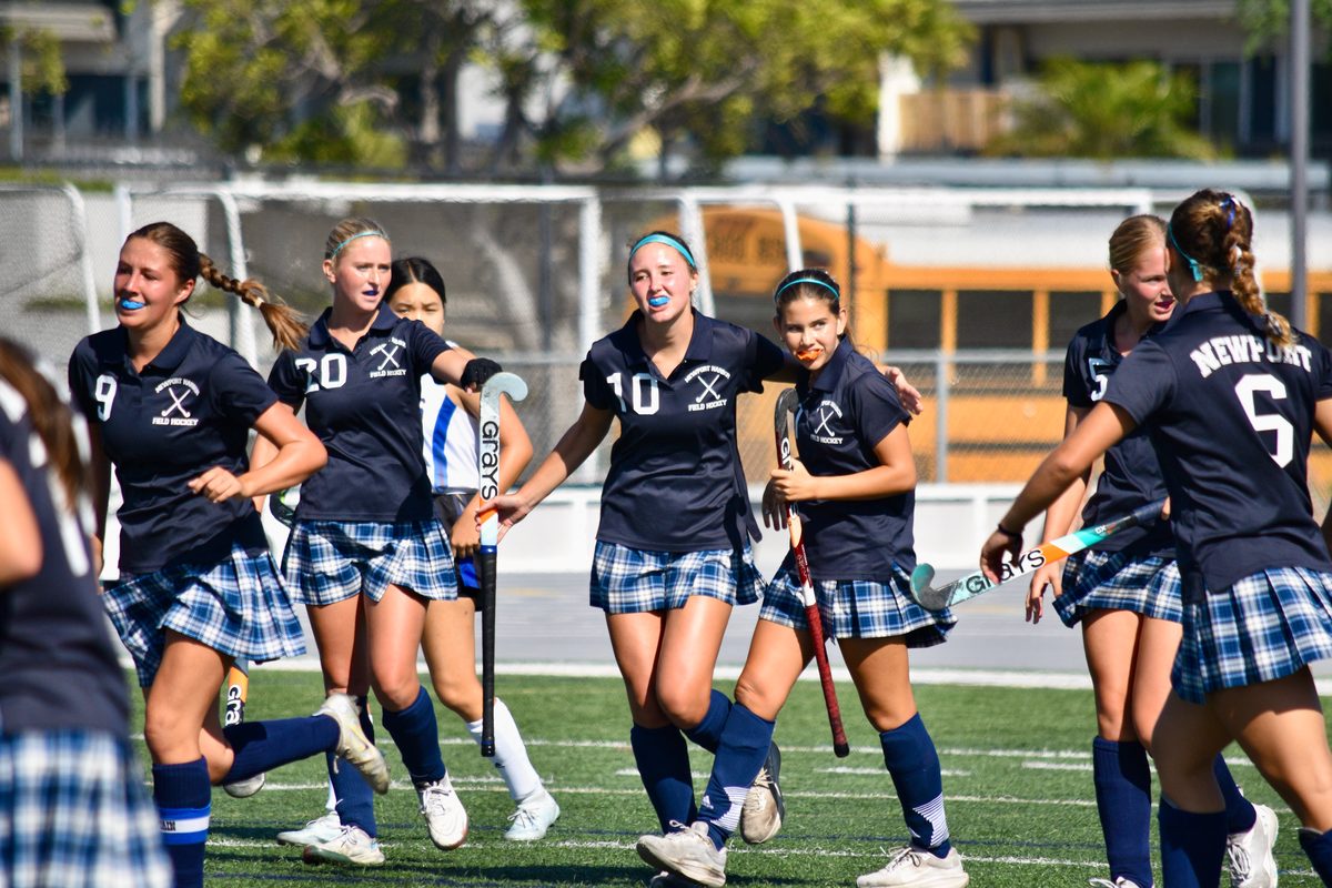 Newport Harbor players during the game against Fountain Valley, September 15, 2025.